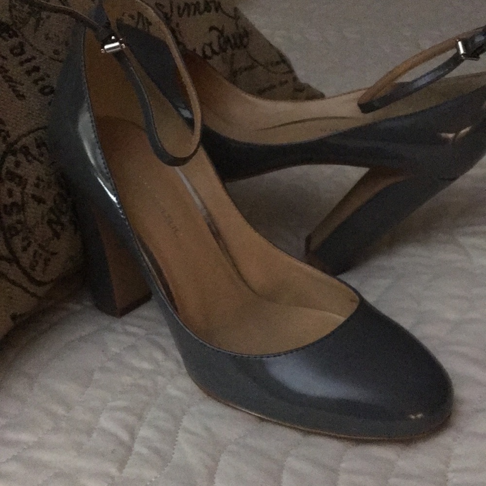 Banana Republic Shoe